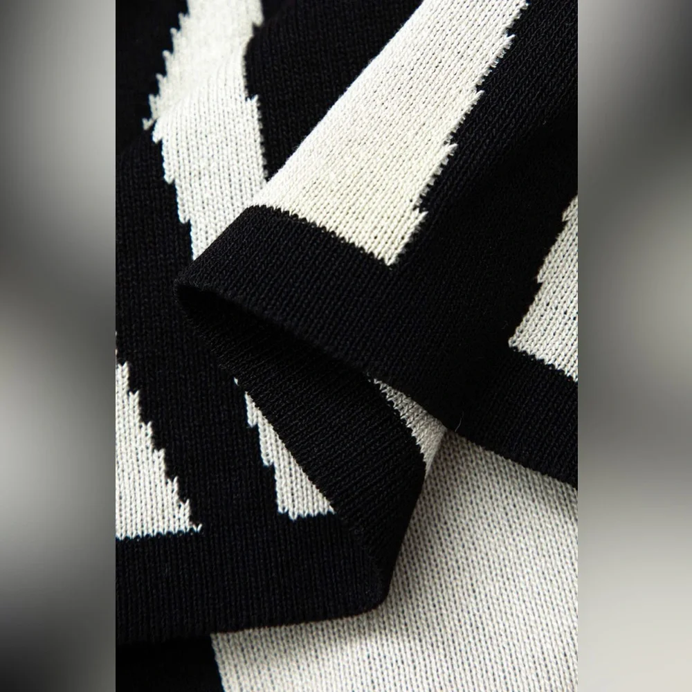 186. Micas Contrast Stripe Round Neck Knit Maxi Dress XL - Picture 3 of 4